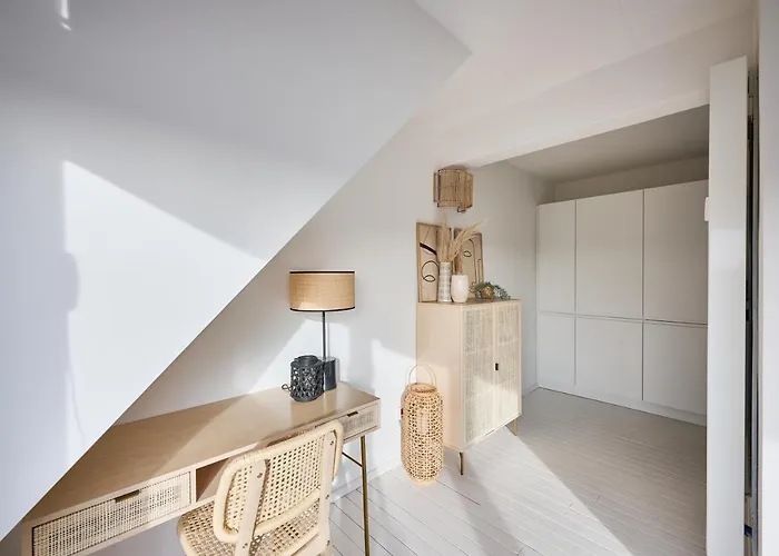 Апартаменты Penthouse Met Garage *