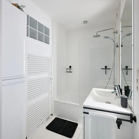 Апартаменты Penthouse Met Garage *